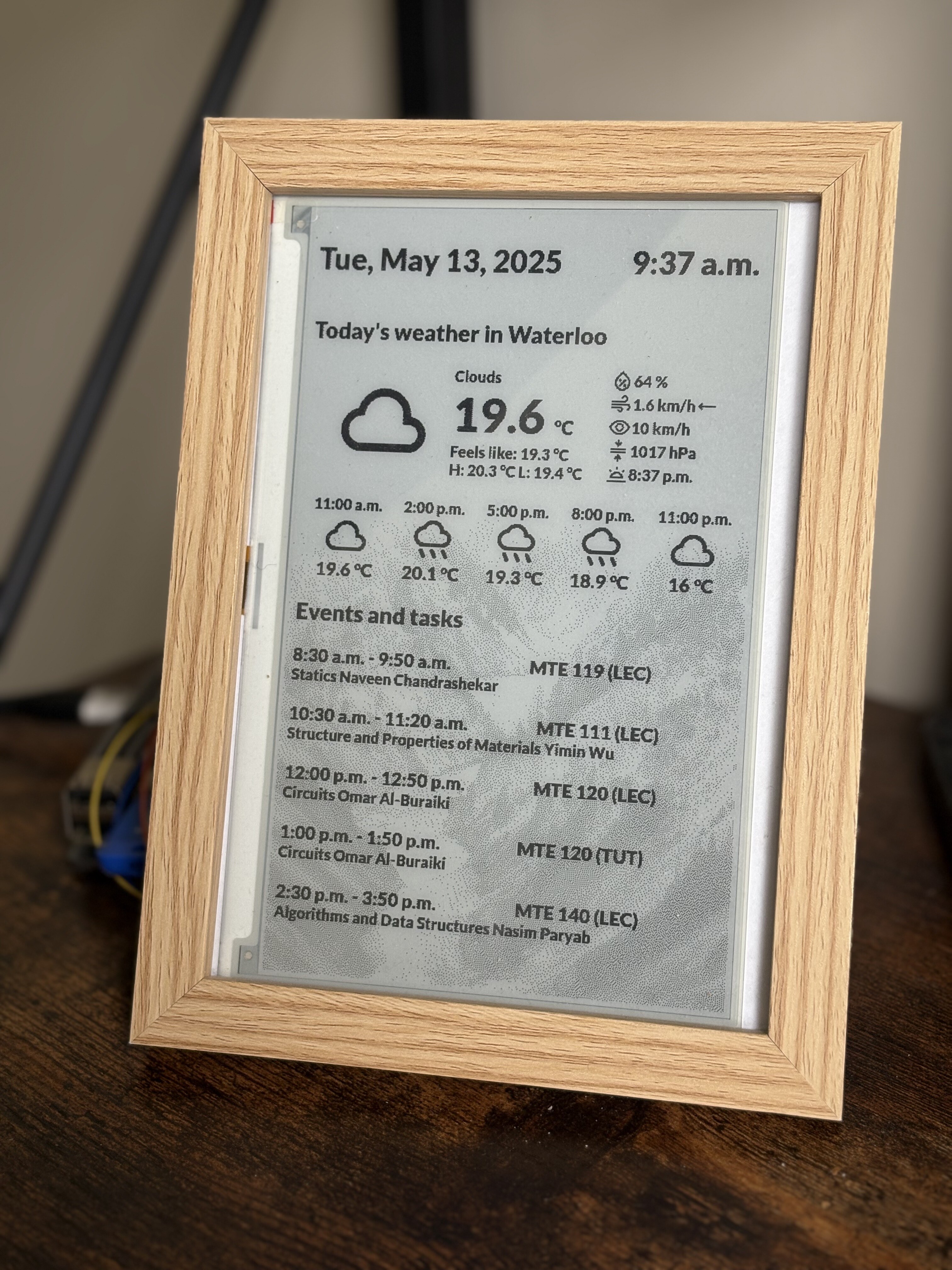 Photo of e-ink dashboard
